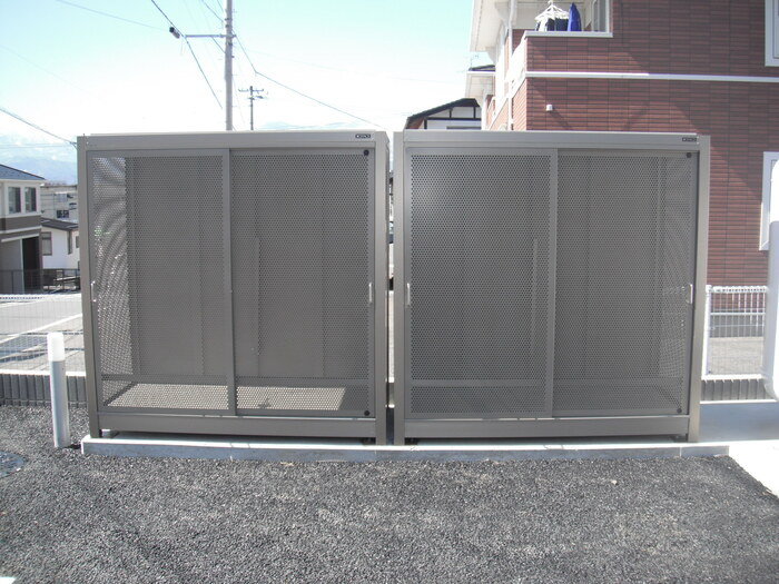 Ｄ－ｒｏｏｍ小倉寺 Ａ|専用ゴミ庫