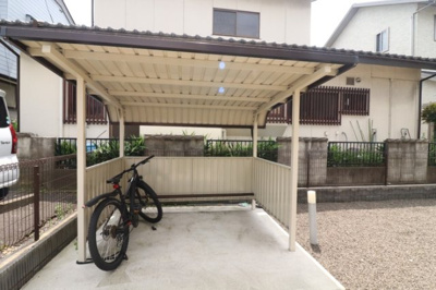 【その他共用部分】 | メゾン・アルシオネ | 駐輪場