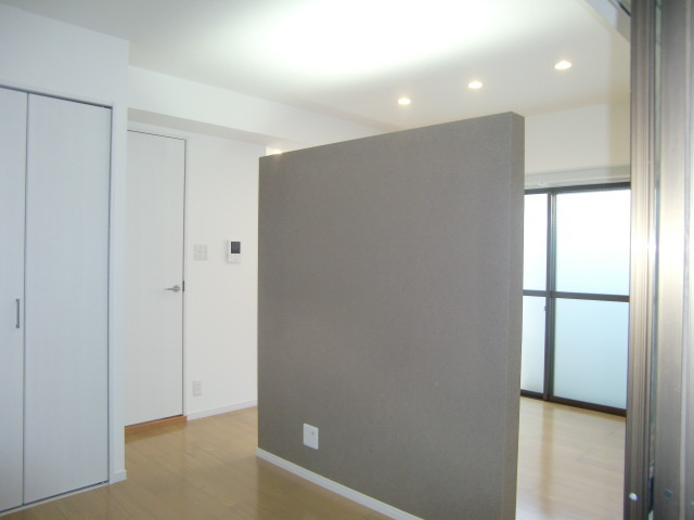 ブリード神戸壱番館の居間・リビング