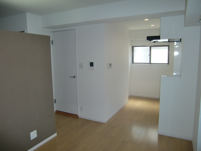 ブリード神戸壱番館の居間・リビング