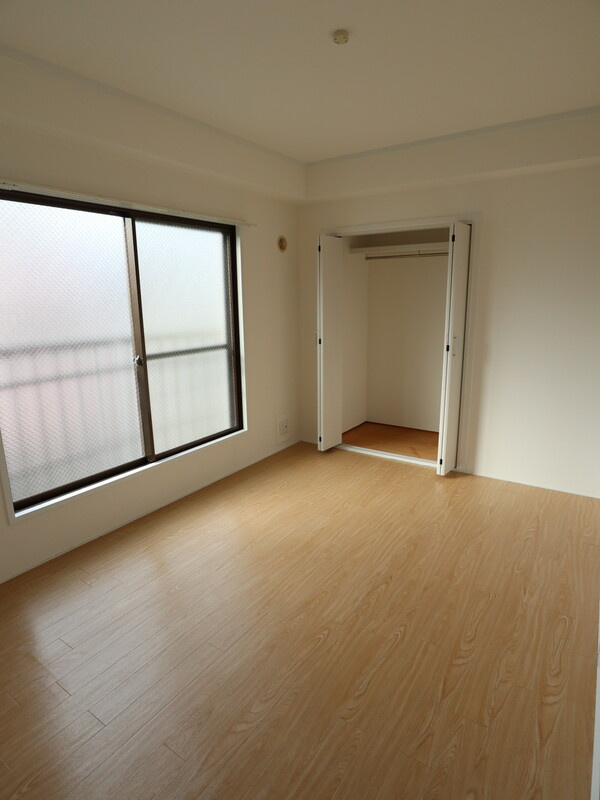 ブリード神戸壱番館の居間・リビング