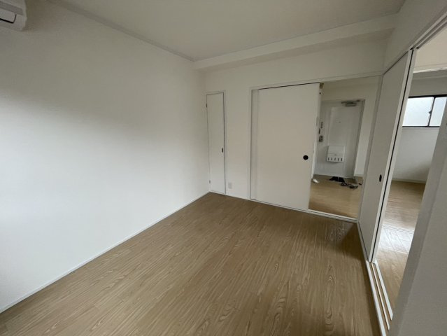 ブリード神戸壱番館の居間・リビング