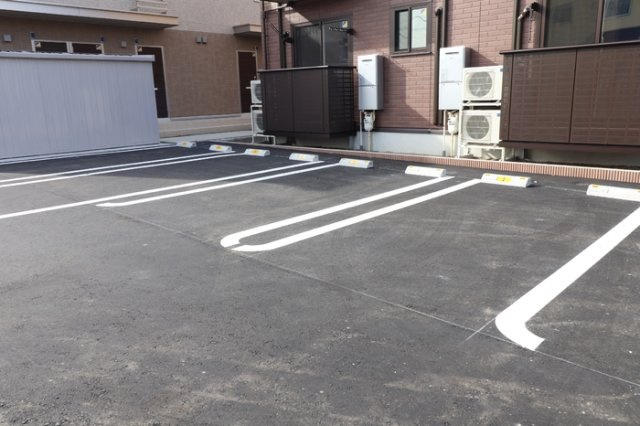 ロイジェントパークス野田町5丁目 A棟の駐車場|駐車場