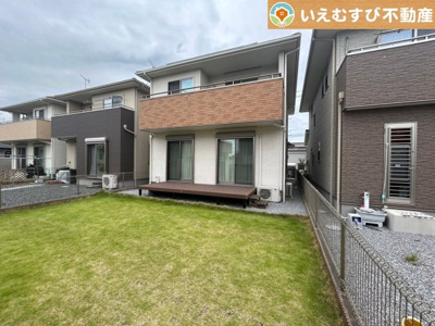 【庭】 | 行田市藤原町　中古戸建 | BBQや外遊びに十分な広さ
BBQやプール、お子様はもちろんペットの外遊びも楽しめそうで想像がふくらむ♪