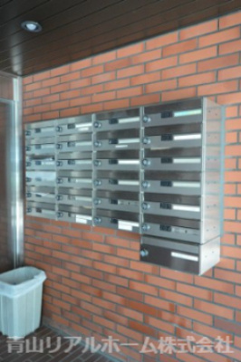 【その他共用部分】 | ヴェラハイツ赤坂新坂町 | 集合ポスト