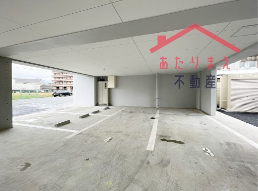 LEXUS　GARDEN社領の駐車場