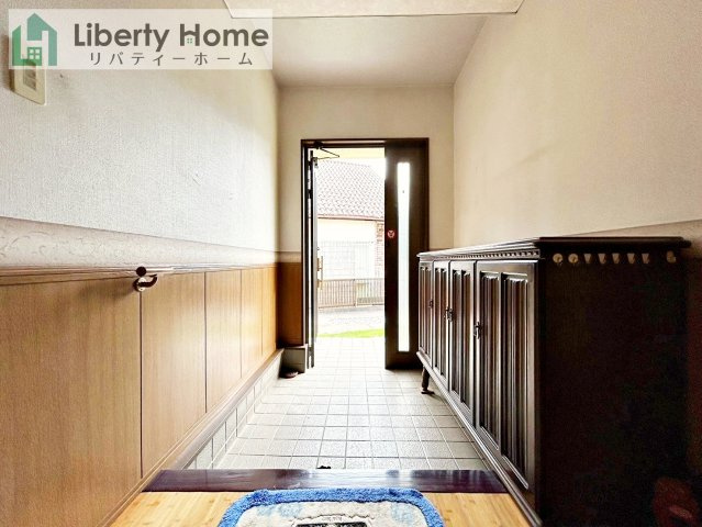 土浦市中村南6丁目　中古戸建の玄関