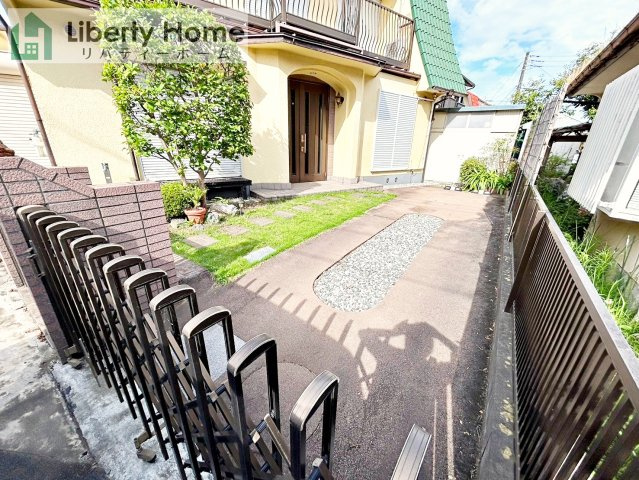 土浦市中村南6丁目　中古戸建の駐車場