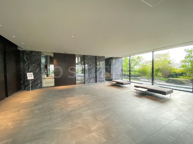 ザ・パークハウス中之島タワーのエントランス