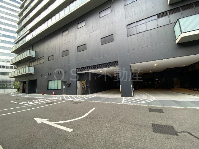 ザ・パークハウス中之島タワーの駐車場