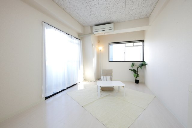 ベルハイツ御所の居間・リビング|モデルルーム