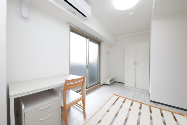 学生会館 スタジオM御所西の居間・リビング