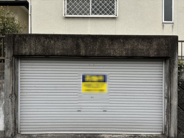 中古戸建　高取南1の駐車場