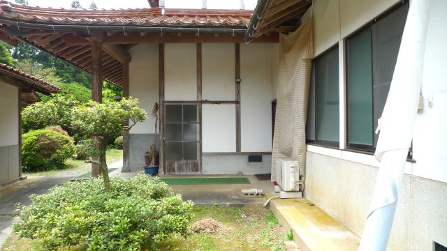 小境町　戸建ての外観|勝手口部周辺。