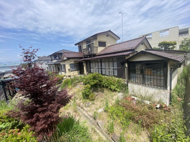 菜根四丁目　古屋付き　住宅用地の外観