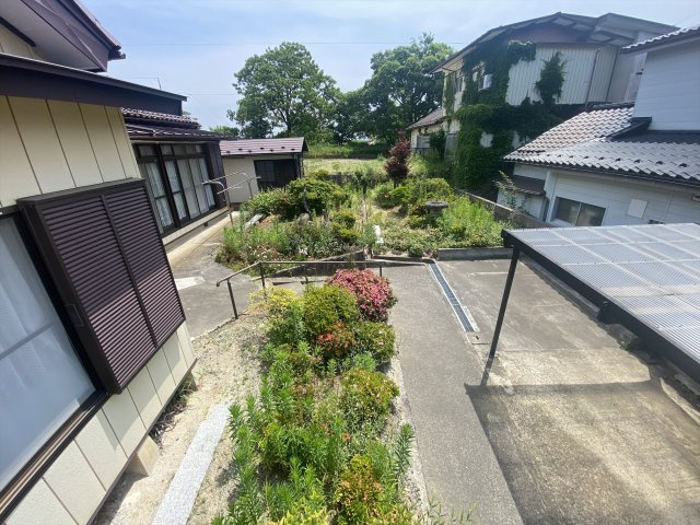 菜根四丁目　古屋付き　住宅用地の周辺