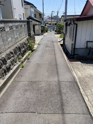 菜根四丁目　古屋付き　住宅用地の周辺