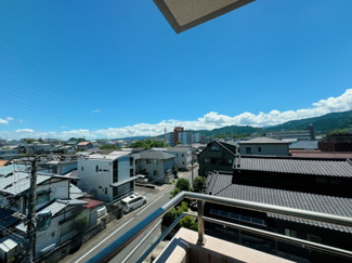 【展望】 | 全面建物とも距離があるので、素敵な景観と暖かい日差しをお部屋に運んでくれます♪