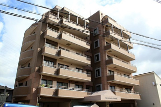 【外観】 | 【ホルトハイム城南Ⅱ】２０２４年７月、リフォーム完成いたしました♪少しでも気になる方はすぐにご連絡ください。住宅ローン・その他ご質問等いつでもお待ちしております。