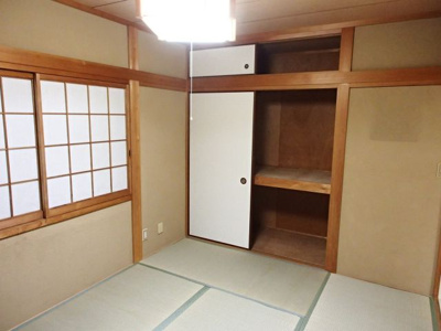 【収納】 | 武庫山１丁目Ｓ貸家 | ２階和室押入れ