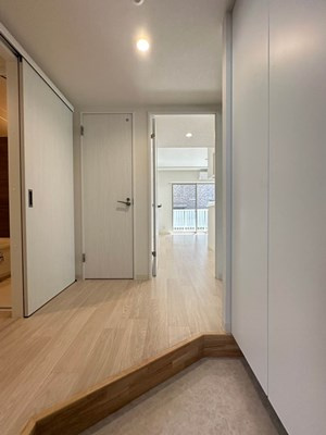 【玄関】 | ルーチェ日吉 | シューズボックス付きで玄関すっきり片付きます！お客様もスムーズにお出迎えできますね♪