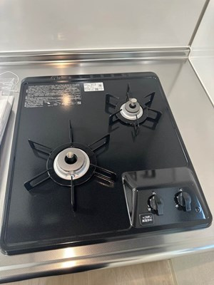 【キッチン】 | ルーチェ日吉 | 2口ガスコンロ付きのキッチンです！2口コンロは複数の調理を同時にできるので時短にもGOOD☆