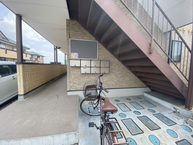 クラーラナカネのロビー