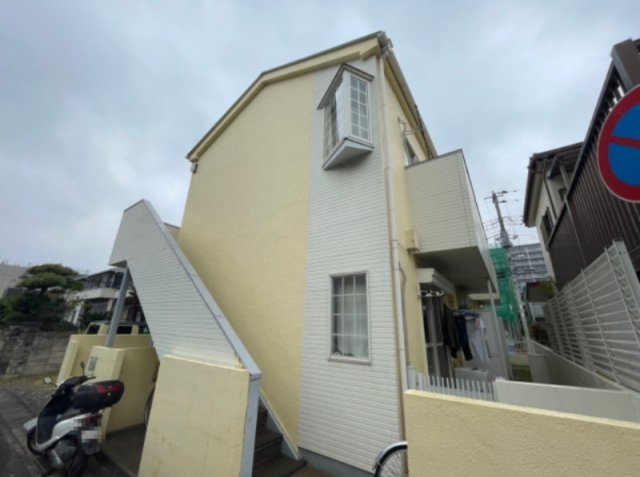 ステータス幕張のエントランス|外観