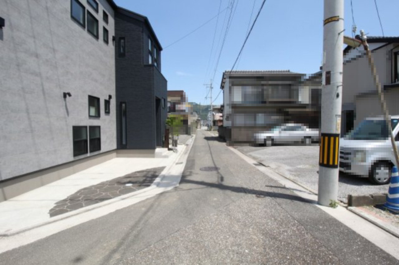 新本町　中古戸建　（未入居物件）の駐車場