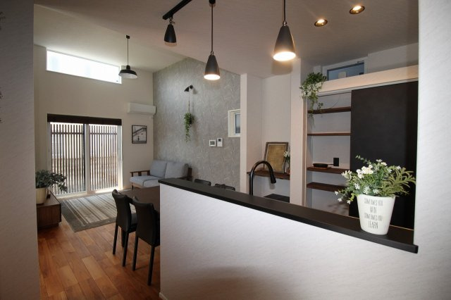 新本町　中古戸建　（未入居物件）の居間・リビング|ＬＤＫ　16.0帖