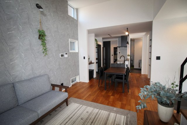 新本町　中古戸建　（未入居物件）の居間・リビング|ＬＤＫ　16.0帖