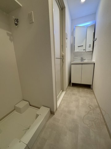 スプランディッドVIIの独立洗面台