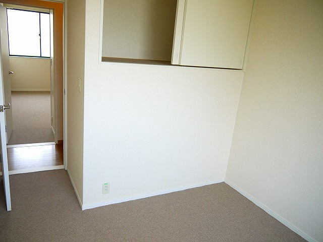 レオパレスＹＡＭＡＤＡｏｎｅの居間・リビング|ゆったり過ごせるリビングです