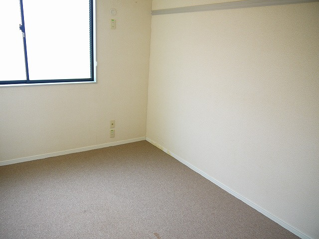 レオパレスＹＡＭＡＤＡｏｎｅの居間・リビング|使いやすいリビングです