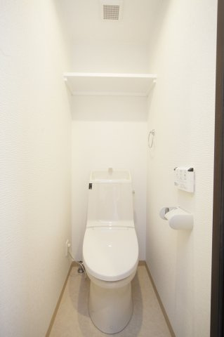 シャトレプレシャス御所西のトイレ