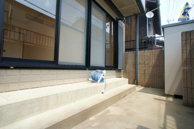 チェリーハイツ【キャッシュバック対象物件】のバルコニー|落ち着いた時間を過ごせるバルコニーです