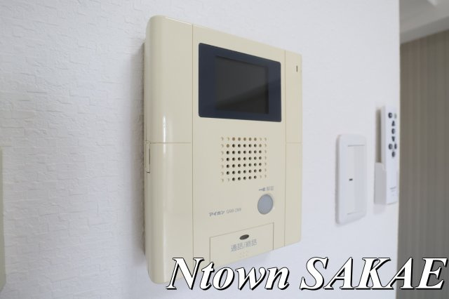 【セキュリティ】 | アモンリオブランシュ | モニター付きインターホンです