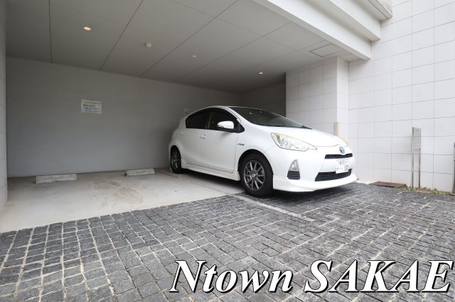 【駐車場】 | アモンリオブランシュ | カースペースがあります