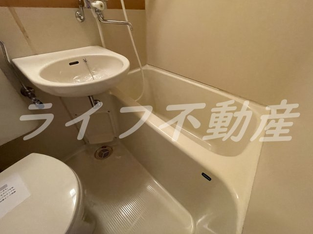 リッチハイツの浴室|日々の疲れを癒すお風呂付です