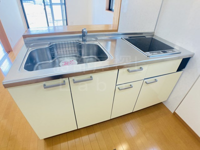 【キッチン】 | ファミーユＦ