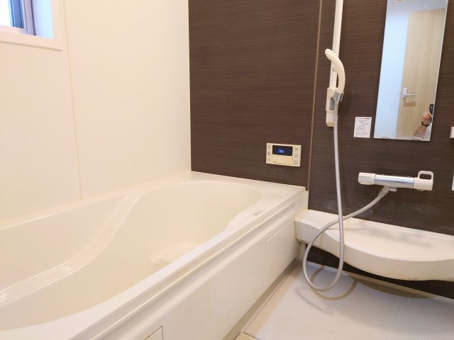 売中古戸建　藤枝市藤枝5丁目の浴室