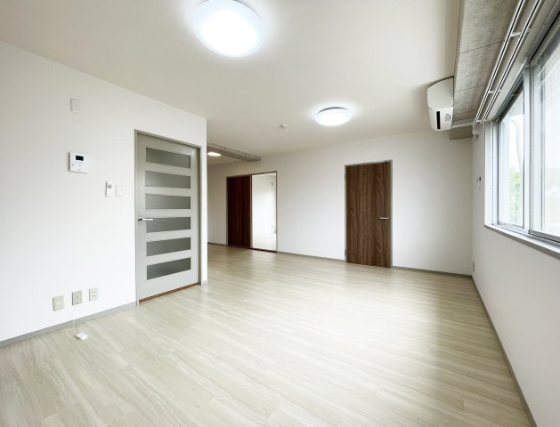 その木ハイツの居間・リビング