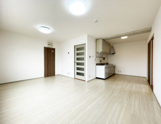 その木ハイツの居間・リビング