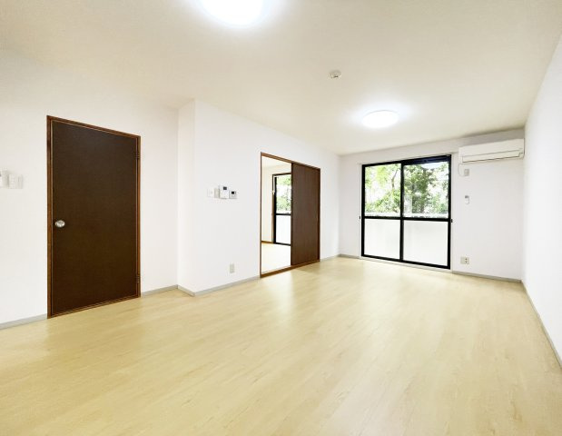 セジュール園木　Ｂ棟の居間・リビング