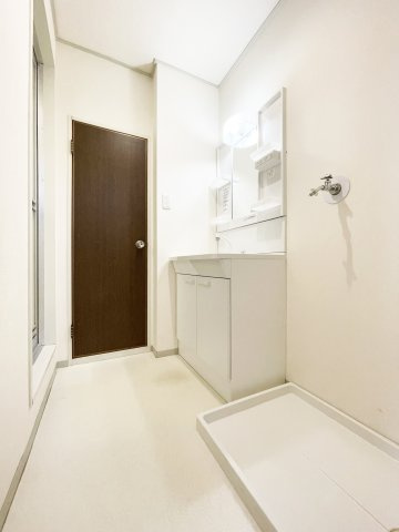 セジュール園木　Ｂ棟の居間・リビング