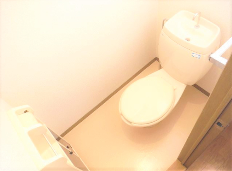 グリーンタウン津留崎のトイレ|コンパクトで使いやすいトイレです