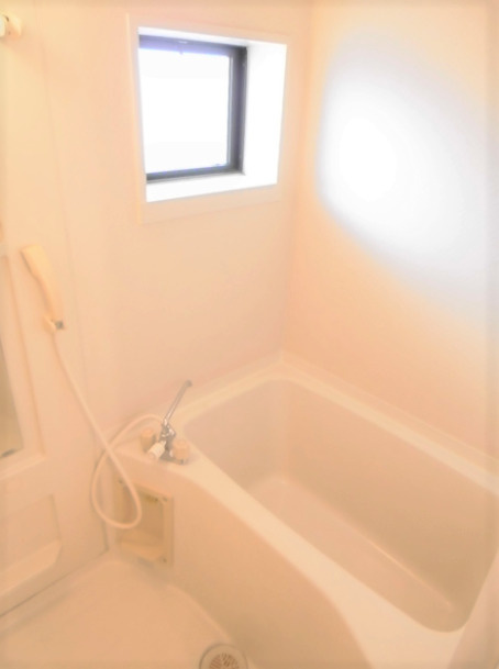 シャルムⅠの浴室|きれいなお風呂です