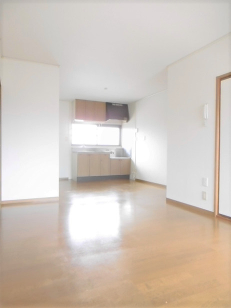 シャルムⅠの居間・リビング|ゆったりとした居間です