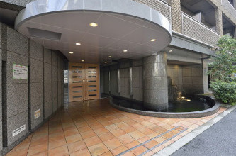 エステムコート梅田東アクアパレスのエントランス