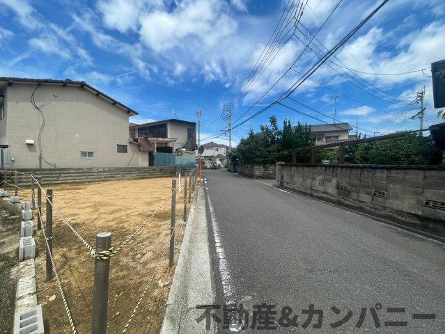 谷町のおトチ　松山市谷町売土地の前面道路含む現地写真|前面道路含む現地写真です
